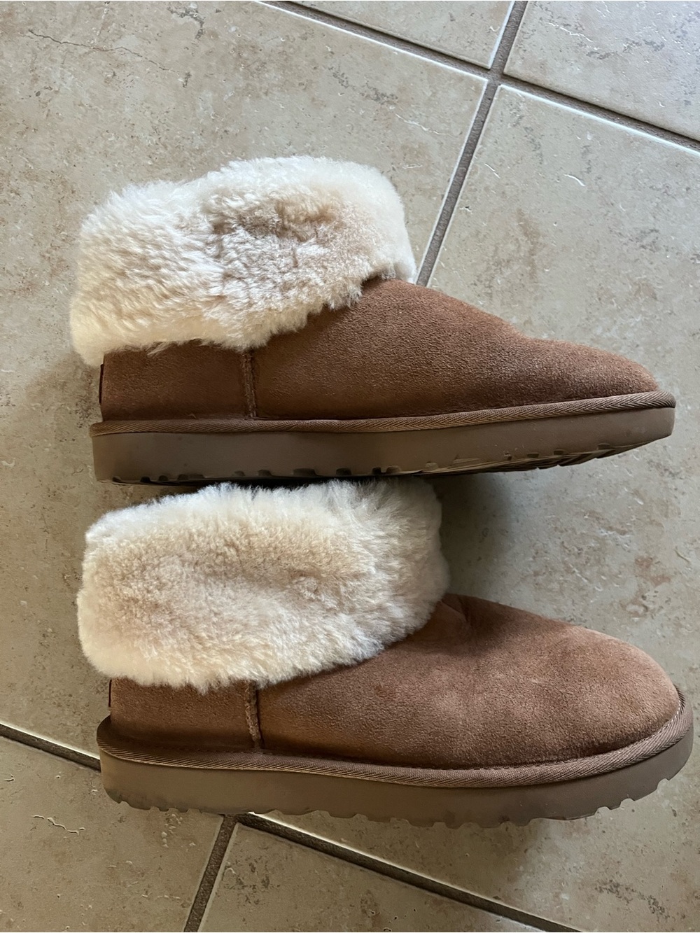 Ugg Mini Fluff boot